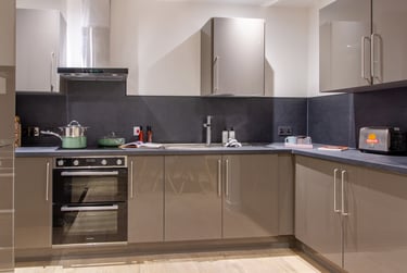 Bronze En Suite - Image 9